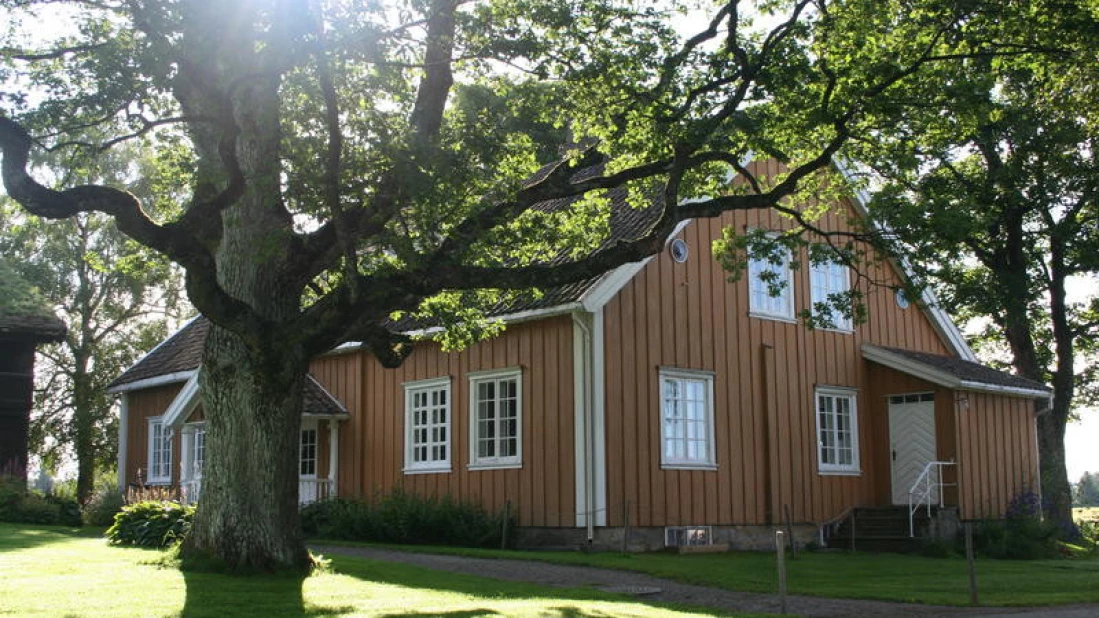 Gulbygningen. Alle rettigheter - https://mia.no/gamlehvam